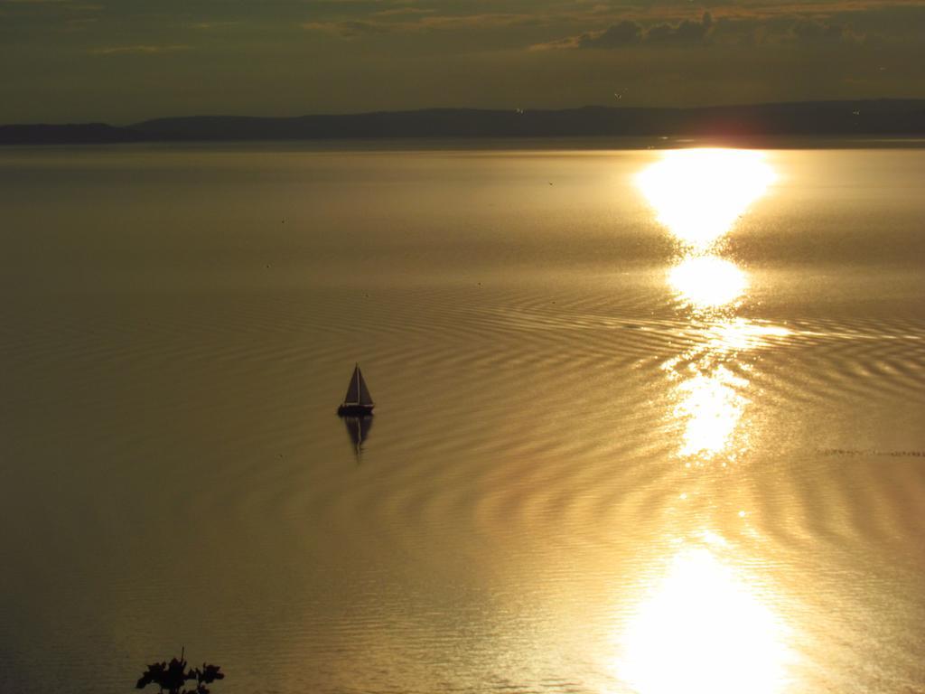 Balaton Wellness Apartman Siófok Habitación foto