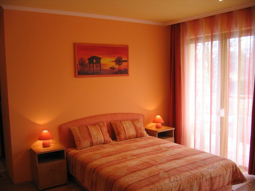 Balaton Wellness Apartman Siófok Habitación foto